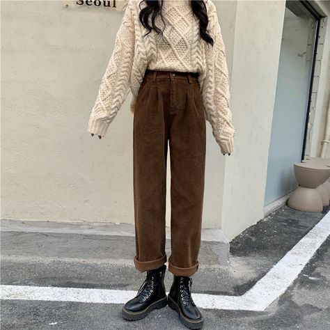 High waisted corduroy pants with a straight leg fit and pleated details. Button and zip front with belt loops, side pockets and an elastic back. Cut open button hole with scissors. S: 22”-27" waist, 13” rise, 37” hips, 24” thighs, 19” ankles, 26" inseam M: 23.5"-29" waist, 13" rise, 38.5" hips, 25” thighs, 20” ankles, 26" inseam L: 25"-30" waist, 13" rise, 40" hips, 26” thighs, 21” ankles, 26" inseam Pleated Corduroy Pants, Brown Pants Outfit, Corduroy Pants Outfit, Preppy Aesthetic Outfits, Corduroy Pants Women, Winter Pants Outfit, Retro Pants, Vintage Trousers, Mocha Brown