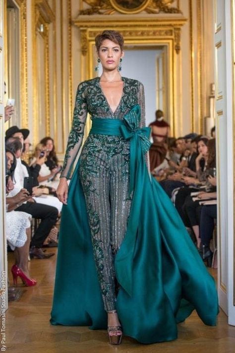 Royal Green, Bridal Jumpsuit, فستان سهرة, Jumpsuit Fashion, Mode Inspiration, Beautiful Gowns, Fashion Luxury, Couture Dresses, Fancy Dresses