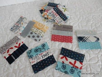 Patchwork Placemats, Quilted Placemat Patterns, Placemat Patterns, A Quilting Life, Charm Pack Quilt, Charm Pack Quilts, Hello Kitty Tattoos, Homemade Quilts, Place Mats Quilted