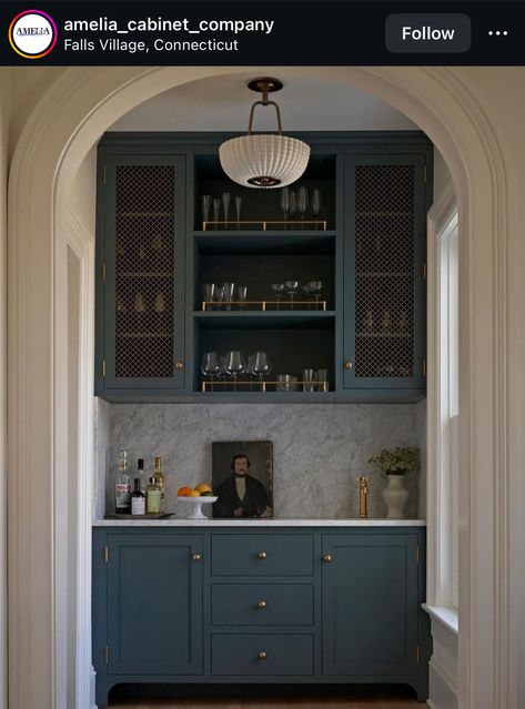 Dark Blue Pantry, Best Dark Blue Paint Colors, Scallop Table, Green Shaker Kitchen, Dark Blue Paint Color, Farrow And Ball Kitchen, Van Deusen Blue, Dark Blue Kitchens, Dark Blue Paint