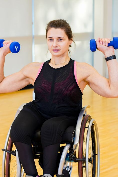 Wheelchair Exercises, Seated Exercises, Squat Challenge, Overhead Press, 10 Minute Workout, Popsugar Fitness, Senior Fitness, High Intensity Workout, Dumbbell Workout