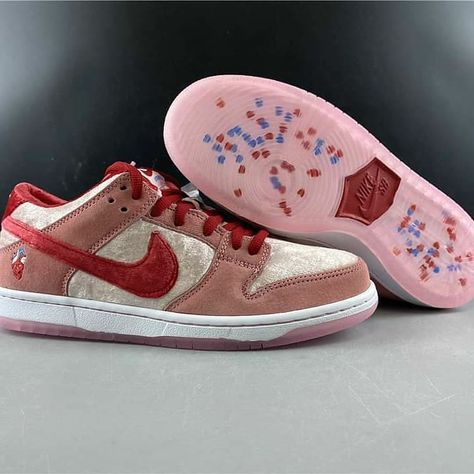 Nike Sb Dunk Low Red, Wholesale Nike Shoes, Nike Elite Socks, All Nike Shoes, Shoe Wishlist, Nike Air Shoes, Nike Sb Dunk Low, Sb Dunk Low, Nike Basketball Shoes