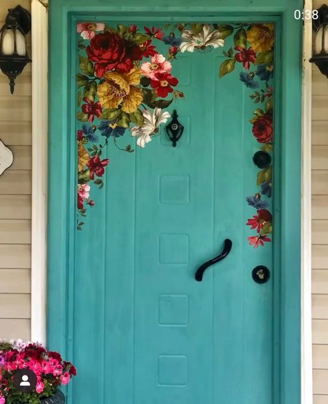 Mexican Painted Doors, Mural On Closet Doors, Door Frame Painting Ideas Creative, Stencil Door Ideas, Maximalist Front Door, Floral Painted Front Door, Floral Door Painting, Front Door Murals Painted, Flowers Painted On Door