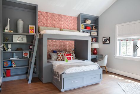 Single over double bunk bed Bunk Beds Small Room, Modern Bunk Beds, Double Bunk, Cool Kids Bedrooms, Built In Bunks, Bunk Rooms, Cool Bunk Beds, Bunk Beds With Stairs, Bunk Bed Designs