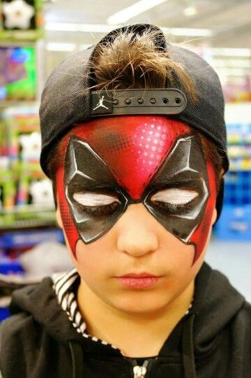 . Deadpool Face Paint, Deadpool Makeup, Deadpool Painting, Superhero Face Painting, Deadpool Face, Face Painting Tips, Face Painting For Boys, Deadpool Costume, Spiderman Face