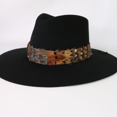 27” Turkey Feather Hatband. New In Plastic, No Tags. Feather Hat Band, Pheasant Feather, Pheasant Feathers, Turkey Feathers, Feather Hat, Deer Skin, Beautiful Hats, Pheasant, Hat Band