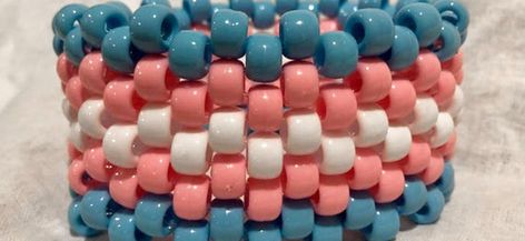 Kandi Tutorial Cuffs, How To Make A Kandi Cuff, How To Make Kandi Cuffs, Easy Kandi, Kandi Bracelets Tutorial, Kandi Tut, Kandi Cuff Tutorial, Kandi Tutorial, Pulseras Kandi