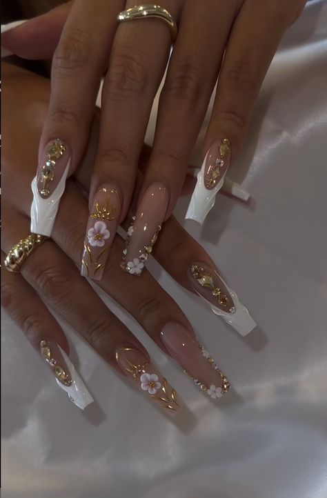 Long Nail Designs Unique, Nail Ideas For White Dress, Gel Nails Long Almond, Wedding Inspo Nails, Big Nails Designs, Unique Square Nails, White Gold Nails Design Classy, Black And Gold Acrylic Nail Designs, God Nails Design