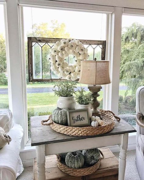 Farmhouse Coffee Table Decor, Cozy Farmhouse Living Room, Modern Farmhouse Living Room Decor, Farmhouse End Tables, Farmhouse Living Room Decor Ideas, Farmhouse Table Decor, Rustic Farmhouse Living Room, Table Farmhouse, Vintage Farmhouse Decor