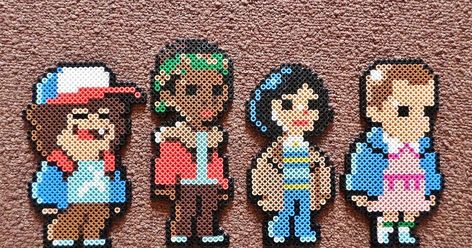 I did these Stranger Things  in Perler form based off of pixels for a non-existent video game created by Johan Vinet. By http://longblackfingers.blogspot.co.uk/ Hamma Beads Ideas, Melty Bead Patterns, Art Perle, Fuse Bead Patterns, Perler Art, Hama Beads Design, Perler Bead Templates, Hama Bead, Bead Sprite