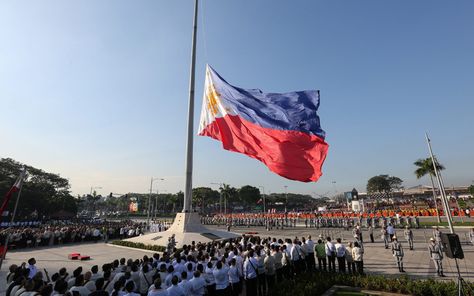 Flag Ceremony Philippines, Philippine Revolution, Flag Ceremony, Beached Whale, Rizal Park, Filipino Flag, Jose Rizal, Shopping Pictures, 30 December