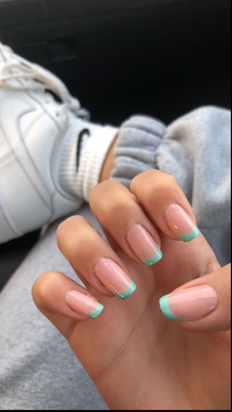 coloured french tip Coloured Tipped Nails, Coloured Tips Nails, Coloured Tips, Gel French Tips, Colored French Tips, Colored Nail Tips, Gel Nails French, French Tip Nails, Nude Nails