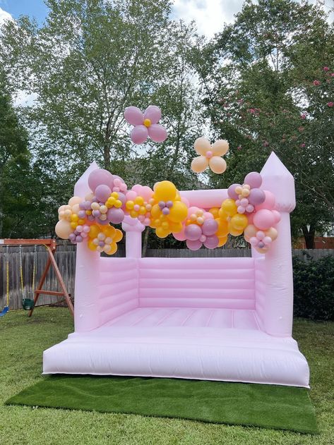 Balloon Garland On Bounce House, Pink Bounce House, Confetti Cups, Host Party, Covington Louisiana, House Party Decorations, Cake Candles, Balloon Display, Balloon Shop