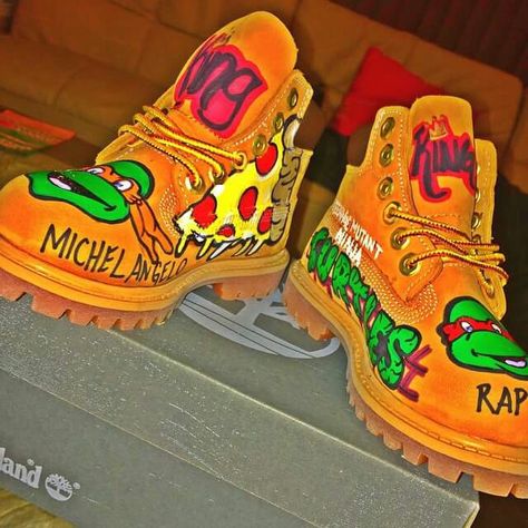 Painted Timberland Boots, Custom Timberland Boots, Shoe Painting, Boots Diy, Custom Sneakers Diy, Painting Inspo, Funky Fashion, My Pinterest, Fashion Sets