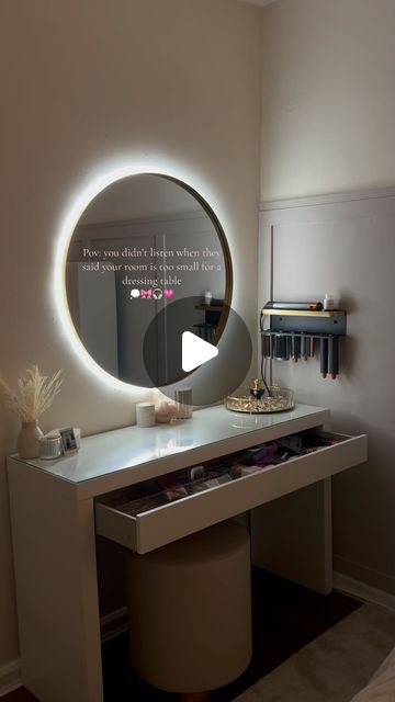 Makeup Decor, Compact Vanity, Home Nature, Room Ideas Aesthetic, Nature Style, Selfie Photography, Size Matters, Mirror Pic, Big Dreams