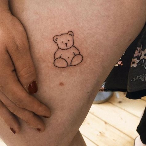 Stick Poke Tattoo, Stick N Poke, Bear Tattoos, Handpoke Tattoo, Stick N Poke Tattoo, Kawaii Tattoo, Cute Tiny Tattoos, Bear Tattoo, Cute Small Tattoos