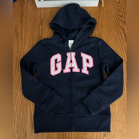 Brand New Gap Kids Girls Logo Hoodie Size Small(8) Navy Blue With Pink Logo Nwt Twd Fashion, Usa Clothes, Pretty Sneakers, Gap Outfits, Buy List, Outfit Inspo Casual, Fits Clothes, Usa Outfit, Stylish Sweaters