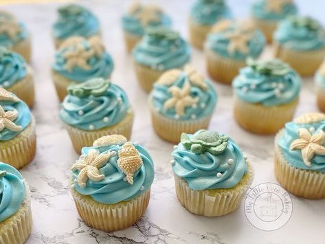 Under The Sea Cupcake Ideas, Sea Turtle Cupcakes Ideas, Under The Sea Cupcakes, Sea Turtle Pull Apart Cupcakes, Ocean Animal Cupcakes, Ocean Theme Cupcakes Kids, Cupcake Ocean Theme, Turtle Baby Shower Theme, Sea Turtle Cupcakes