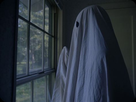 David Lowery, Dead Like Me, A Ghost Story, Sheet Ghost, Ghost Photography, Ghost Story, The Boogeyman, Ghost Photos, A Ghost