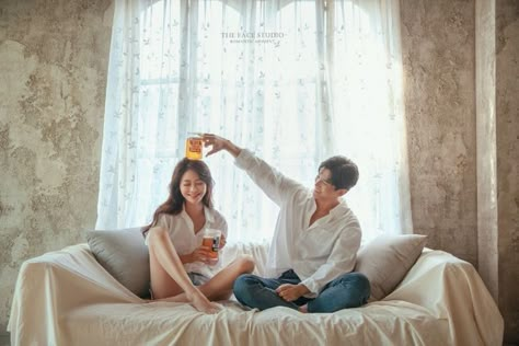 Prewed Indoor, Pre Wedding Photoshoot Beach, Prenuptial Photoshoot, Prenup Shoot, Prewedding Ideas, Prenup Ideas, Lifestyle Editorial, Korean Wedding Photography, Pre Wedding Photoshoot Outfit