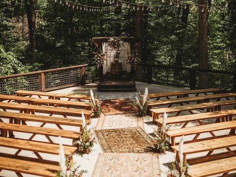 Wedding Venues In Indiana, Midwest Wedding Venues, Wedding Venues Midwest, Indiana Wedding Venues, Rave Wedding, Free Wedding Venues, Louisville Wedding Venues, Woodland Wedding Venues, Kentucky Wedding Venues