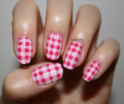 Gingham Gingham Nails, Pattern Nails, Nails Tutorial, Nail Pictures, Nail Patterns, Red Gingham, Pink Gingham, Gingham Check, Nail Tutorials