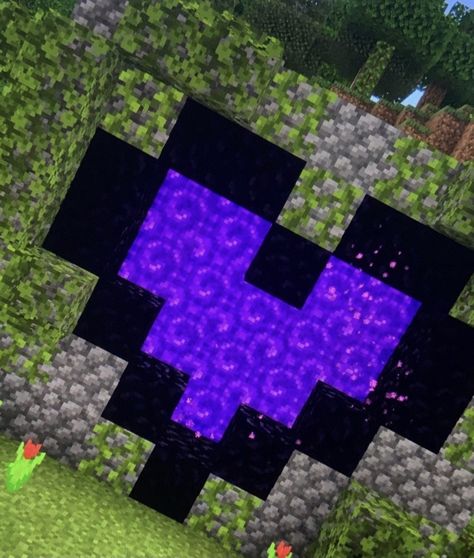 Cute Heart Minecraft Builds, Nether Portal Design Heart, Heart Portal Minecraft, Heart Minecraft Build, Heart Nether Portal Minecraft, Portal Do Nether Decoração, Nether Portal Design Easy, Heart Building Aesthetic, Heart Nether Portal