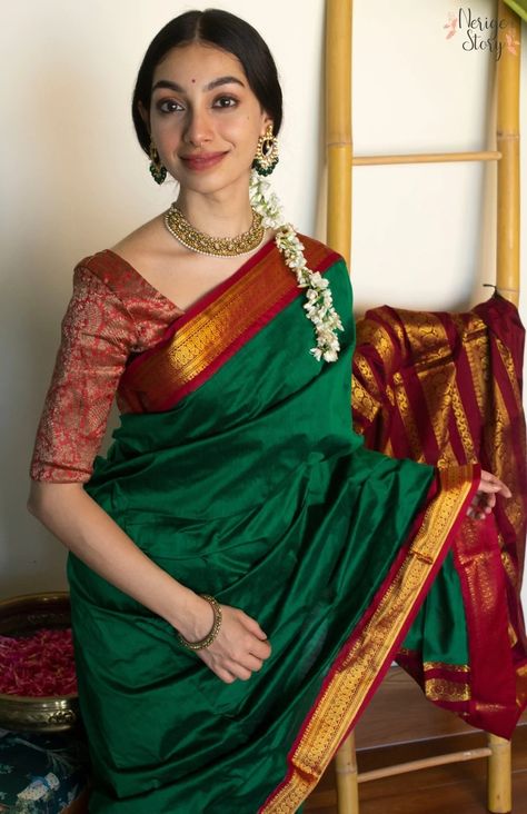 Green Marathi Saree, Red Saree Marathi Look, Red Saree Green Blouse, Shreema Upadhyaya, Green And Red Saree, Marathi Saree, Fashionable Saree Blouse Designs, Traditional Indian Dress, Casual Indian Fashion