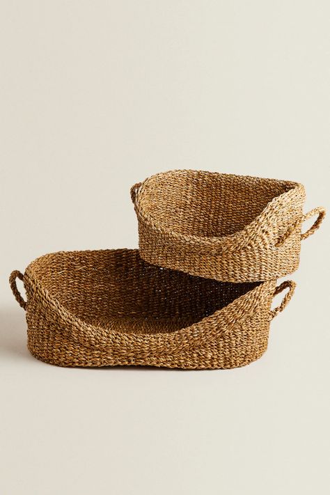 NATURAL FIBRE BED/BASKET - Natural | ZARA United Kingdom Living Room Baskets, Dog Toy Basket, Dog Basket, Pet Cushions, Toy Basket, Woven Baskets, Bed Lights, Pet Beds, Zara Home