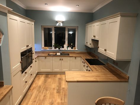 Stunning cream shaker style kitchen with solid wood worktops. This was a full kitchen renovation in 2017 including all electrics, plastering, flooring and decorating Cream Kitchen Walnut Worktop, Solid Wood Worktop Kitchen, Wood Effect Kitchen Worktops, Cream Shaker Kitchen Ideas, Kitchen Cream Cabinets, Cream And Wood Kitchen, Wood Worktop Kitchen, Cream Kitchen Units, Cream Kitchen Ideas