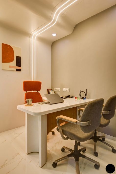 Finance Office Interior Design, Office Ceiling Design Small Spaces, Office Cabin Ceiling Design, Office Ceiling Design Modern Simple, Small Office Interior Design Simple, Small Office Cabin, Study Table Decoration Ideas, Small Office Cabin Design, Office Cupboard Design