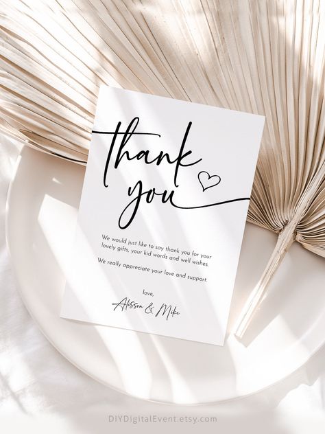 Phrases for thank you cards that are customizable to fit any occasion or#fontinspiration #copyandpastefonts #typographylove #designresources #fontobsessed Thank You Cards Minimalist, Baby Shower Thank You Notes, Souvenir Card, Simple Thank, Minimal Wedding Invitation, Honey Wedding, Card Templates Printable, Handmade Packaging, Typography Love