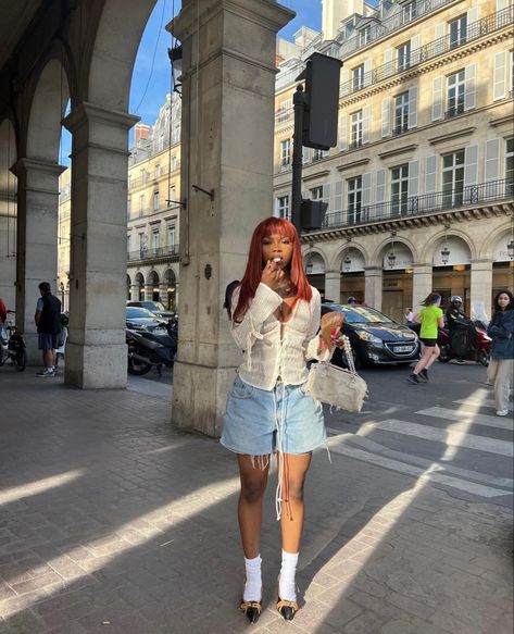 Socks plus heels, jorts outfits, summer trends 2023 Socks And Heels Street Style, Heels Outfits, Trends 2023, Going Out Outfits, Summer Trends, Casual Fall Outfits, Outfits Summer, Fashion Killa, Casual Fall