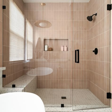 Earth Tone Small Bathroom, Blush Bathroom Tiles, Blush Tile Bathroom, Blush Shower Tile, Two Tone Shower Tile, Warm Tile Bathroom, Two Tone Shower Tile Ideas, Peach Tile Bathroom, Neutral Bathroom Ideas Earth Tones