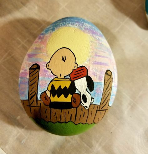 Charlie Brown Painted Rocks, Peanuts Gang Painted Rocks, Snoopy Painted Rocks, Halloween Vintage Decorations, Snoopy Painting, Snoopy Red Baron, Halloween Rock Painting, Painting On Rocks, Vintage Decorations