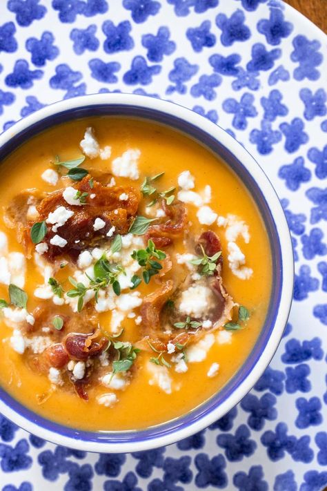 This flavorful, silky smooth Butternut Squash Soup is topped with crispy pancetta, salty Feta and a sprinkle of fresh thyme... so delicious! #butternutsquashsoup, #bestbutternutsquashsoup, #roastedbutternutsquashsoup, #easybutternutsquashsoup Squash Zucchini Recipes, Best Butternut Squash Soup, Crispy Pancetta, Butternut Squash Recipes Soup, Squash Soup Recipe, Roasted Butternut Squash Soup, Fall Foods, Soup And Stew, Chowder Recipes