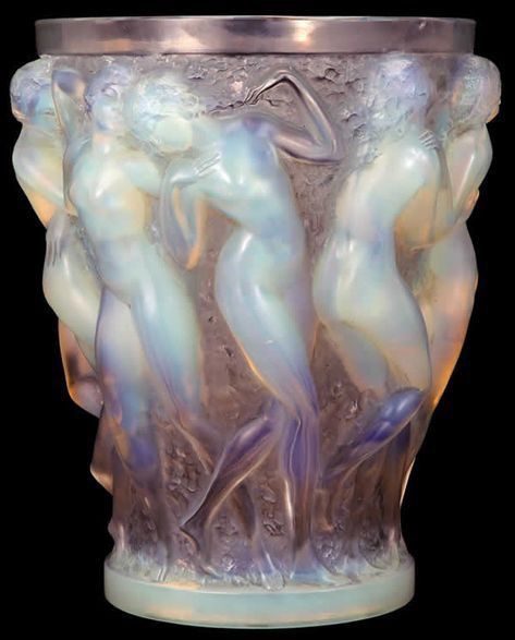 Lalique Vase, Vase Cristal, Lampe Art Deco, Rene Lalique, Lalique Crystal, Art Of Glass, Glas Art, Art Nouveau Design, Gorgeous Glass