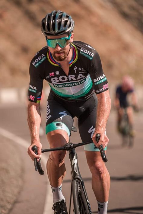 Peter Sagan, Vuelta San Juan 2020 Aesthetic Bike Ride, Mens Cycling Clothes, Cycling Training Plan, Cycling Inspiration, Giant Bikes, Cycling Pictures, Peter Sagan, Cycle Training, Cycling Photography