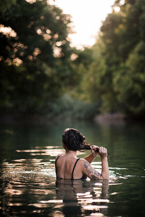 Young woman swimming in a creek Long Wet Hair, Swimming River, River Bath, Woman Swimming, Swimming Photography, Swimming Photos, Lake Swimming, Underwater Portrait, Swimming Women