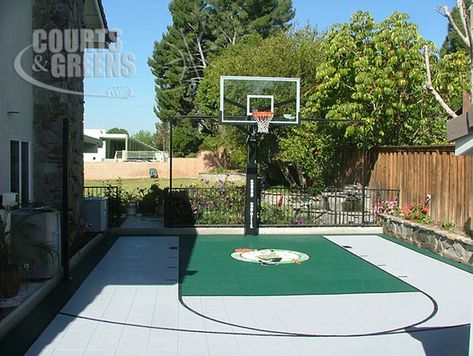 backyard-basketball-courts-111 Backyard Basketball Court Ideas, Basketball Court Ideas, Basketball Court Pictures, Basketball Flooring, Backyard Basketball Court, Tennis Court Backyard, Outdoor Sports Court, Backyard Court, Home Basketball Court