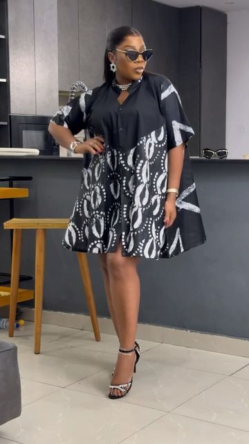 Chicafrique_101collections on Instagram: "New in .. HANAN Nne ADRIE dress   Price - N34,500 ( size 8-18)  price - N38,000 ( size 20-24)  Available in size 8-24  Model wearing a size 16   High waist pant  Dress length 39  📩send a dm / WhatsApp to order  🏠Receive order at home  📦we ship worldwide  🪡production time frame - 7 working days   …….. #adirestyles #madeinnigeria #shortdress #rtwlagos" Pant Dress, Black White Outfit, Short Gowns, White Outfits, Business Ideas, African Print, High Waisted Pants, Dress Pants, Size 20