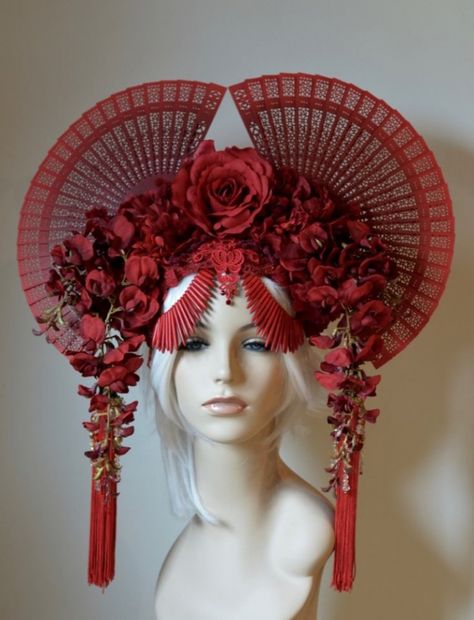 Headdresses - Serpentfeathers Pola Rok, The Mask Costume, Floral Headdress, Diy Kostüm, Floral Headpiece, Costume Cosplay, Red Hat, Chi Chi, Fantasy Fashion