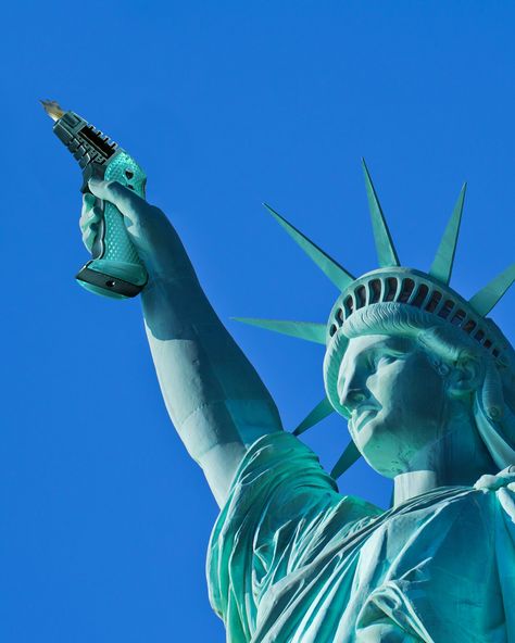 The only other torch approved by Lady Liberty herself 😉 ___ #PremiumTorches #SpecialBlueBrand #LighterCollection Lady Liberty, Blue, Quick Saves