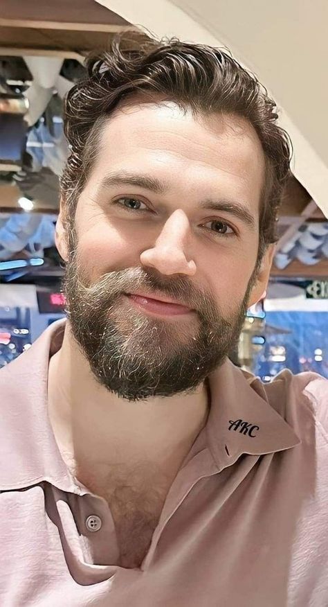 Henry Cavill Fellow Fans on X: "Cavill Curls ➰ #henrycavill #henrycavillfellowfans #highlander #argylle #curls #handsome #blueeyes #gorgeous #manofsteel #warhammer40k https://t.co/u6J662P49T" / X Henry Cavill Beard, Henry Cavill Smile, Henry Cavill Eyes, Henry Cavill News, Big Nose Beauty, Love Henry, Scruffy Men, British Actors, Henry Cavill