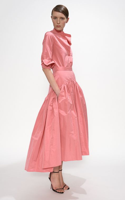 Women's Martin Grant Resort 2025 Collection | Moda Operandi Ready To Wear 2024, Neoprene Dress, Martin Grant, Fashion Illustration Dresses, Abayas Fashion, Wide Leg Denim, Modern Fashion, Modest Outfits, Elegant Dress