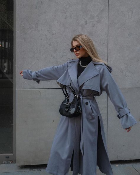 Dark Blue Trench Coat, Summer Outfits For Women, Chic Summer Outfits, Modest Dresses Casual, Easy Winter Outfit, Vintage Long Sleeve, Coat Vintage, Mode Hijab, Outfits For Women