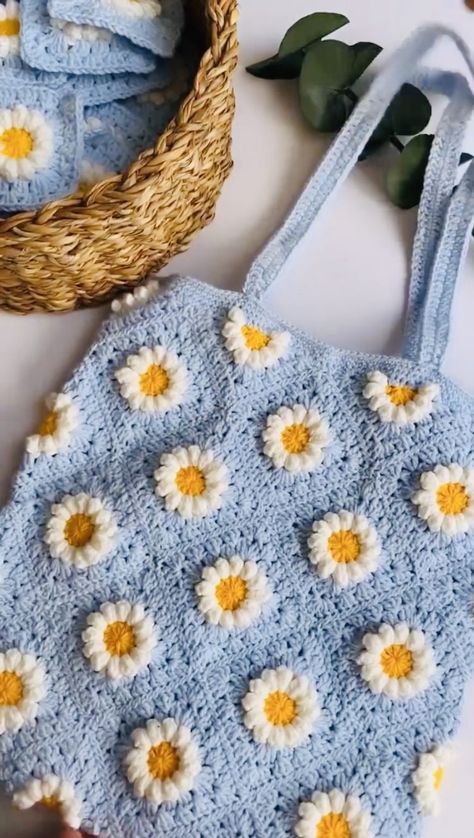 Crochet Market Bag Free Pattern, Market Bag Free Pattern, Daisy Crochet Bag, 70s Daisy, Crochet Throws, Bag Free Pattern, Tote Bag Pattern Free, Crochet Market, Half Double Crochet Stitch