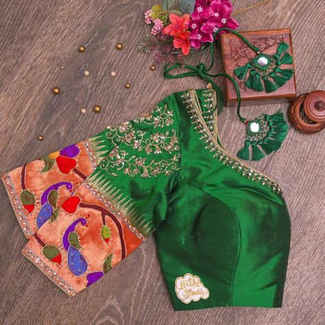 Work On Paithani Blouse, Paithani Saree Blouse Work Designs Latest, Paithani Blouse Designs Latest Aari Work, Paithani Blouse Designs Latest, Sleeves Models, Model Blouses, Handwork Designs, Wedding Blouses, Paithani Blouse