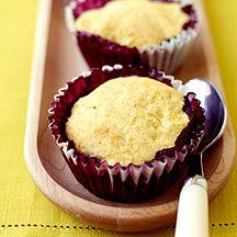 Individual blueberry cobblers | Recipes | WW USA Pineapple Cream Cheese, Pineapple Muffins, Blueberry Cobbler Recipes, Weight Watchers Recipe, Cream Cheese Muffins, Pineapple Recipes, Blueberry Cobbler, Cheese Muffins, Cobbler Recipes