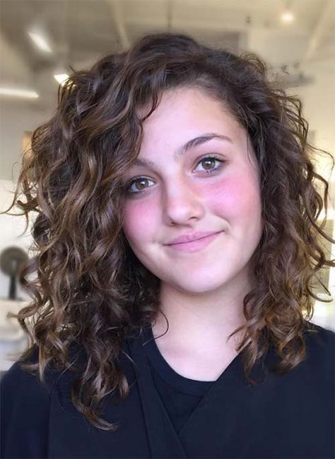 51 Lovely Short Curly Hairstyles: Tips for Healthy Short Curls - Glowsly Women’s Curly Hair Styles, Curly Hairstyle Round Face, Curly Hair Short Layers Mid Length, Medium Length Fine Curly Hair, Elegant Natural Curly Hairstyles, Short Layered Curly Hair Natural Curls Bob Hairstyles, Teen Curly Haircuts Girl, Curly Hair For Oval Face Shape, Curly Hairstyles Oval Face